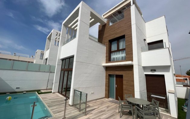 Villa - Herverkoop - Torrevieja - Los Balcones - Los Altos 