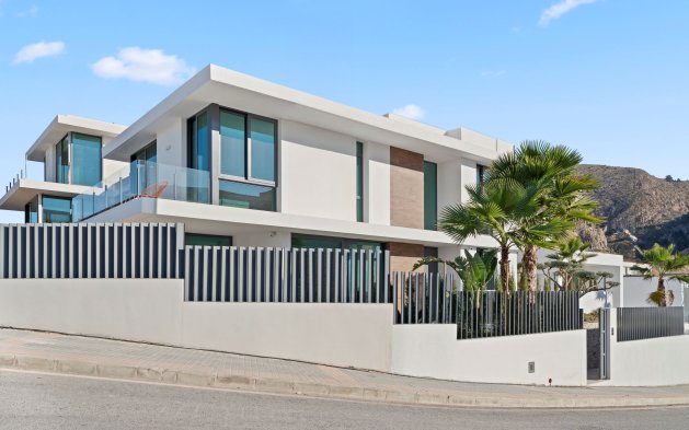 Villa - New Build - Benidorm - Benidorm