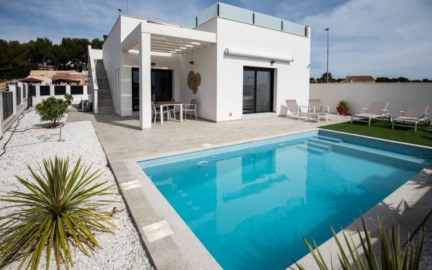 Villa - Obra nueva - Pilar de la Horadada - Pinar de Campoverde