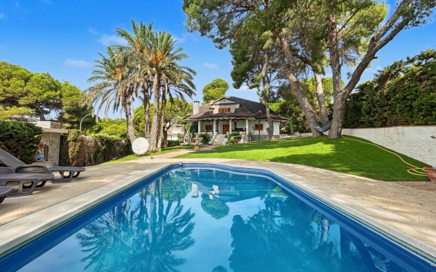 Villa - Odsprzedaż - Orihuela Costa - Campoamor