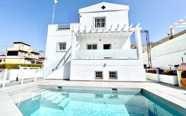 Villa - Resale - Orihuela Costa - Villamartín