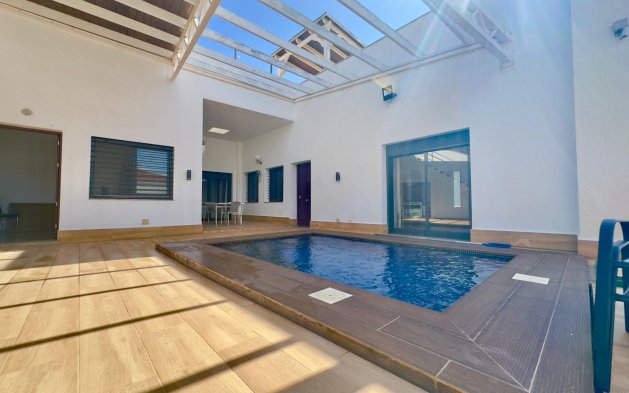 Villa - Resale - Pilar de la Horadada - Torre de la Horadada