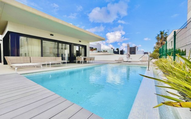 Villa - Reventa - Orihuela Costa - Dehesa de Campoamor