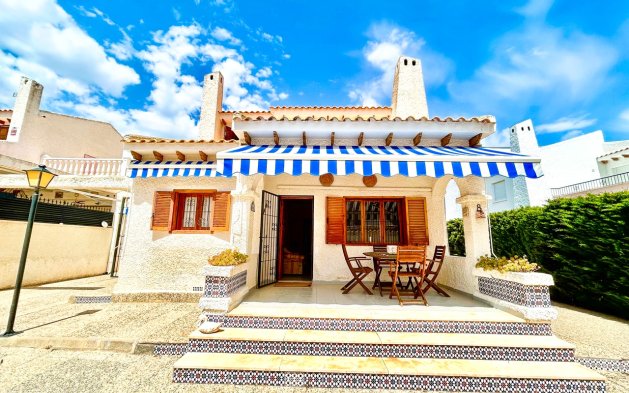 Villa - Reventa - Orihuela Costa - La Zenia
