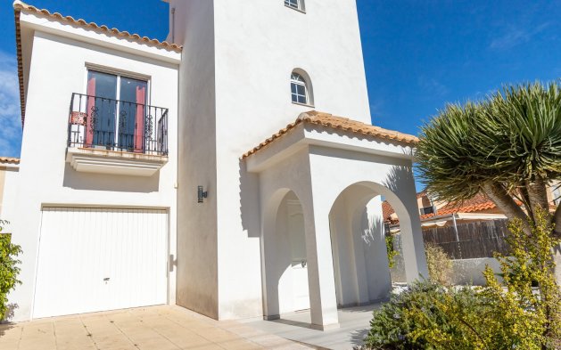 Villa - Reventa - Torrevieja - LEH-45639
