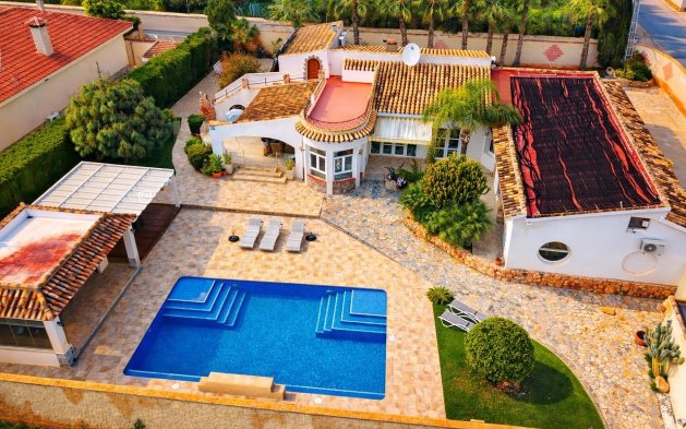 Villa - Revente - Orihuela Costa - COM-60890