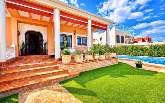 Villa - Revente - Torrevieja - Torrevieja