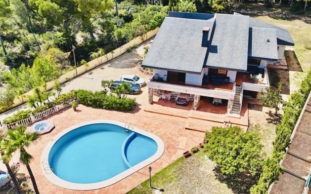Villa - Videresalg - La Nucía - La Nucía
