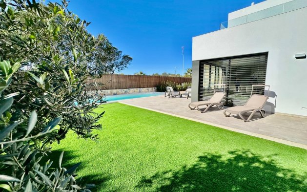 Villa - Videresalg - Orihuela - Las Colinas Golf - Country Club