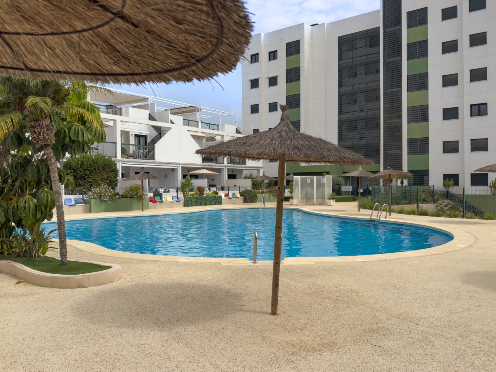 Apartamento · Reventa - Pilar de la Horadada · Mil Palmeras · Alicante · España Apartamento · Reventa - Pilar de la Horadada · Mil Palmeras · Alicante · España