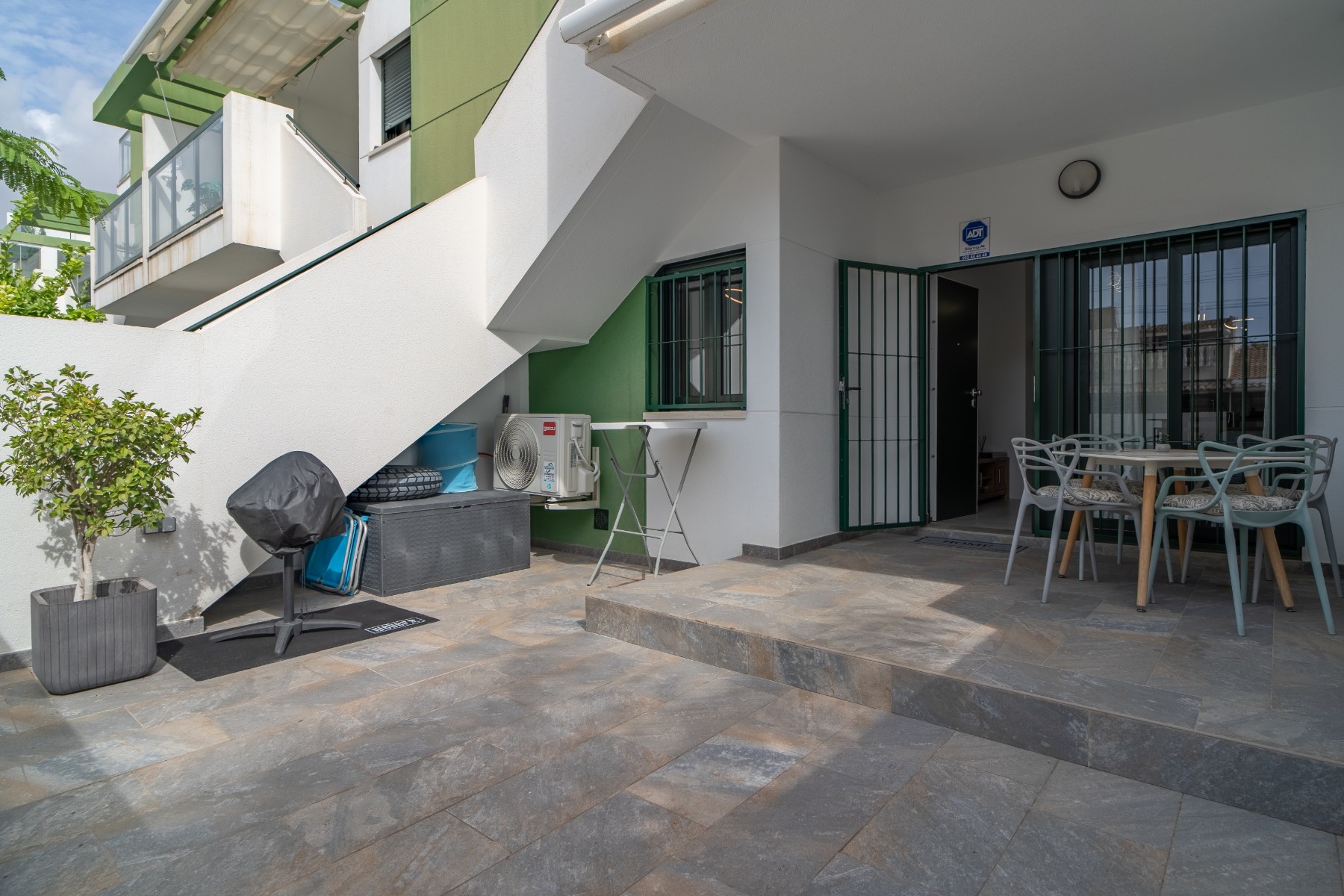 Apartamento · Reventa - Pilar de la Horadada · Mil Palmeras · Alicante · España Apartamento · Reventa - Pilar de la Horadada · Mil Palmeras · Alicante · España