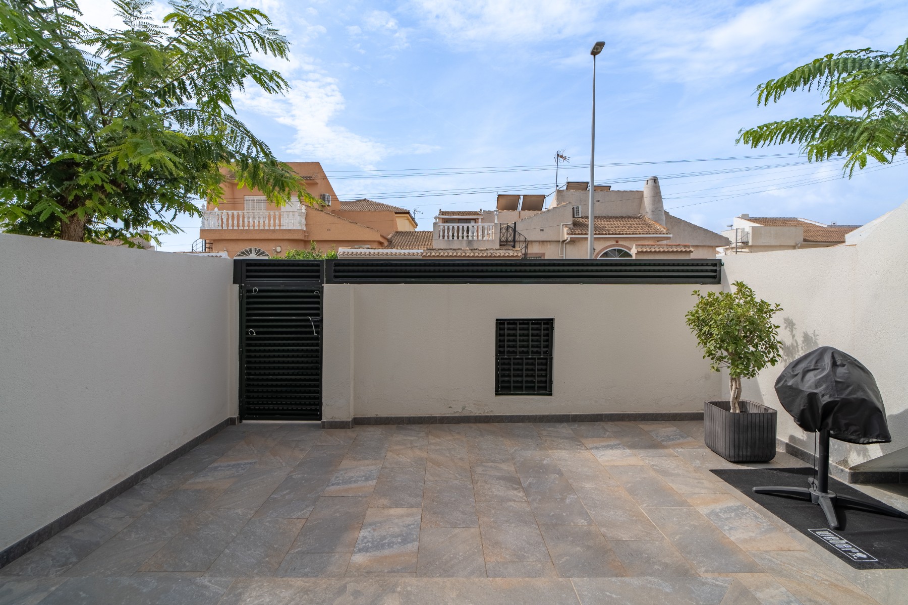 Apartamento · Reventa - Pilar de la Horadada · Mil Palmeras · Alicante · España Apartamento · Reventa - Pilar de la Horadada · Mil Palmeras · Alicante · España
