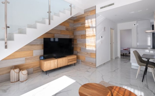 Resale - Villa - Torrevieja