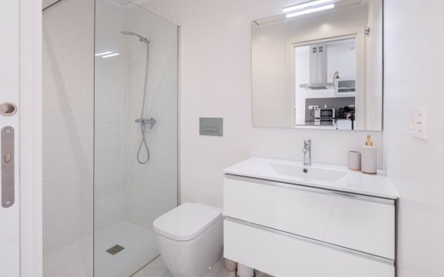 Resale - Villa - Torrevieja