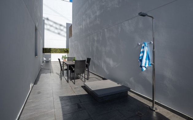 Resale - Villa - Torrevieja