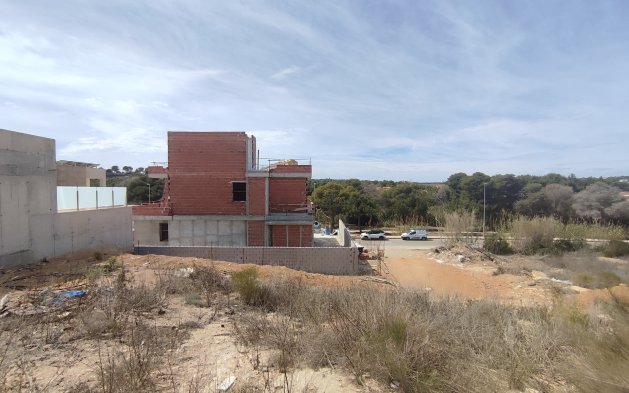 Obra nueva - Villa - Dehesa de Campoamor