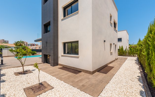 Obra nueva - detached - Playa Paraiso