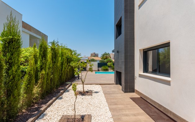 Obra nueva - detached - Playa Paraiso