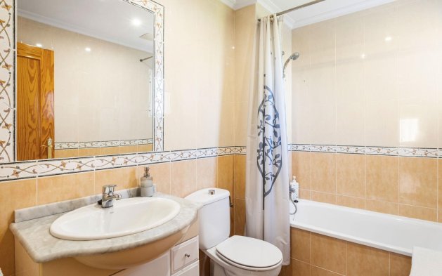 Resale - Apartment / flat - Orihuela Costa - Campoamor