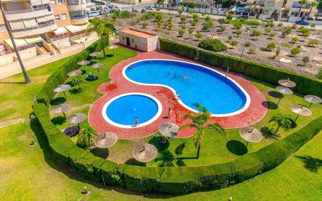 Resale - Apartment / flat - Orihuela Costa - Campoamor