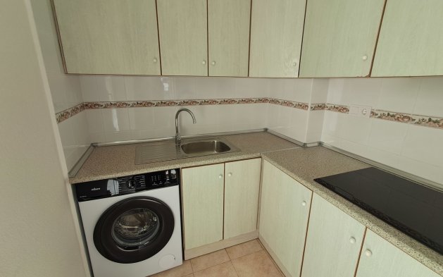 Resale - Apartment / flat - Orihuela Costa - La Zenia