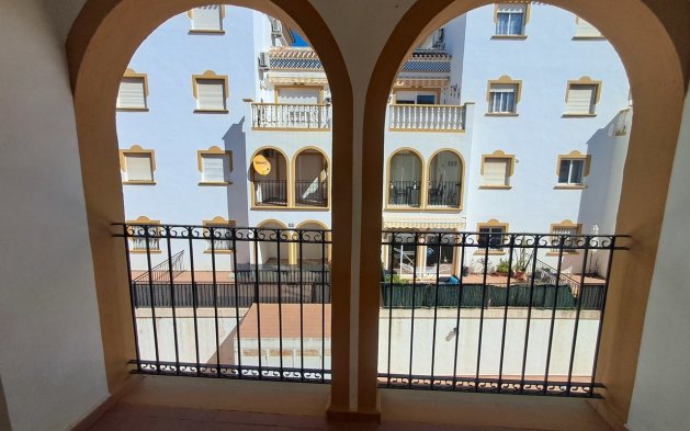 Resale - Apartment / flat - Orihuela Costa - La Zenia