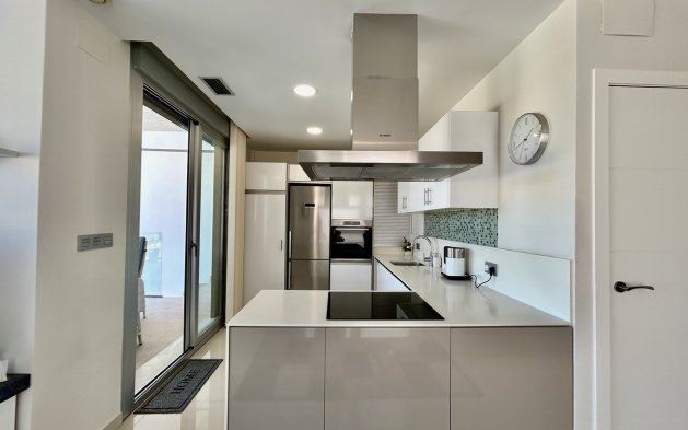 Resale - Villa - Orihuela Costa - Villamartín