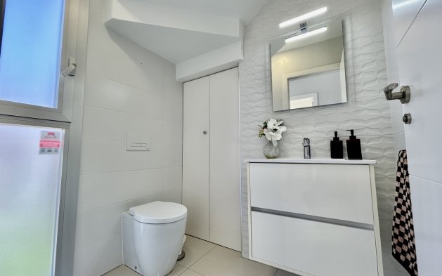 Resale - Villa - Orihuela Costa - Villamartín