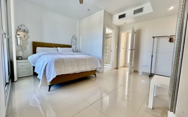 Resale - Villa - Orihuela Costa - Villamartín