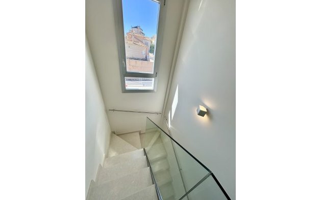 Resale - Villa - Orihuela Costa - Villamartín