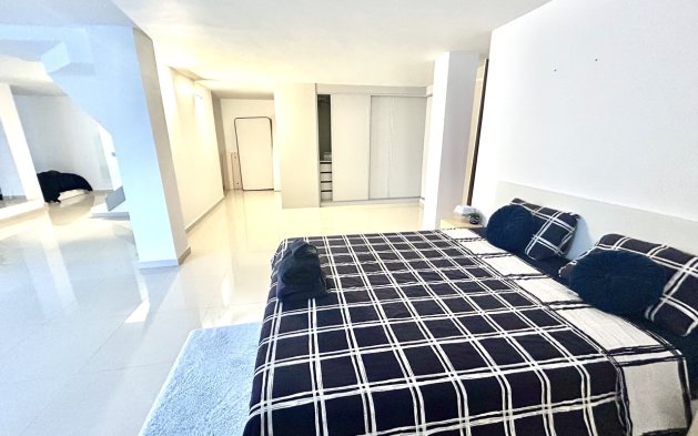 Resale - Villa - Orihuela Costa - Villamartín