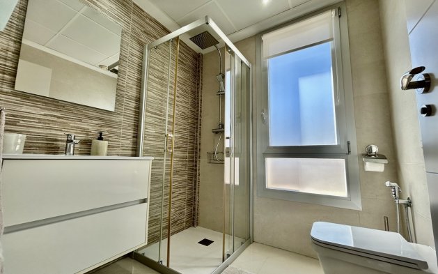 Resale - Villa - Orihuela Costa - Villamartín