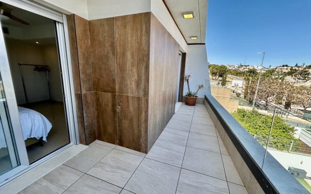 Resale - Villa - Orihuela Costa - Villamartín