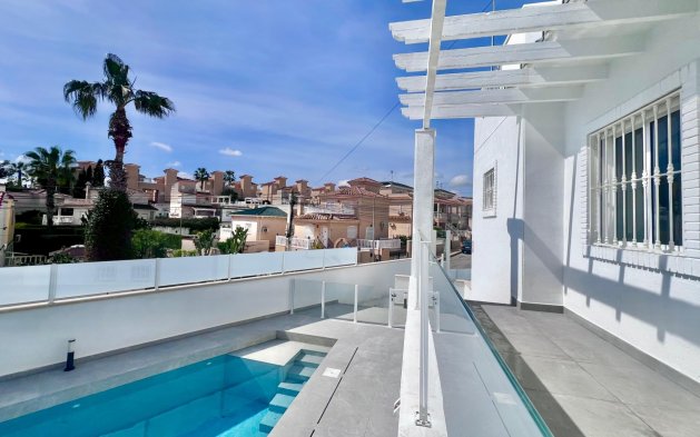 Resale - Villa - San Miguel de Salinas - Las filipinas