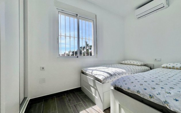 Resale - Villa - San Miguel de Salinas - Las filipinas