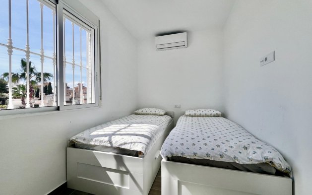 Resale - Villa - San Miguel de Salinas - Las filipinas