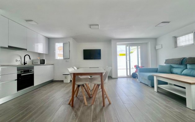 Resale - Villa - San Miguel de Salinas - Las filipinas