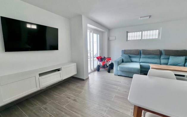 Resale - Villa - San Miguel de Salinas - Las filipinas