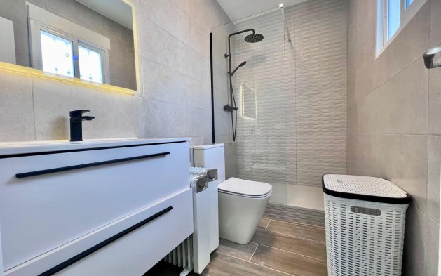 Resale - Villa - San Miguel de Salinas - Las filipinas