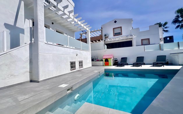 Resale - Villa - San Miguel de Salinas - Las filipinas