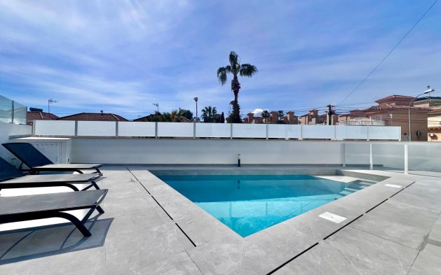 Resale - Villa - San Miguel de Salinas - Las filipinas