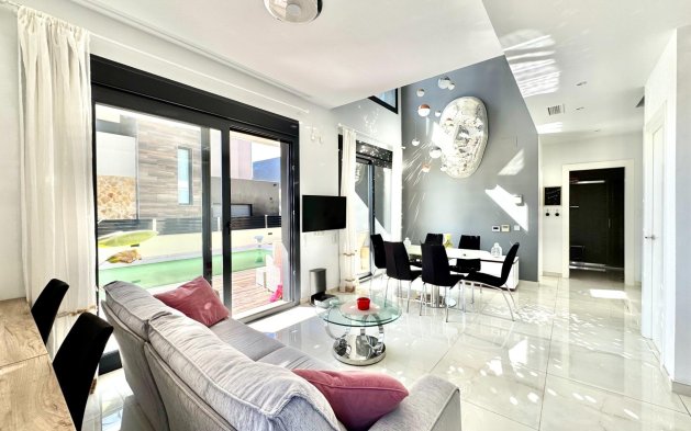 Resale - Villa - Orihuela Costa - Lomas de Cabo Roig