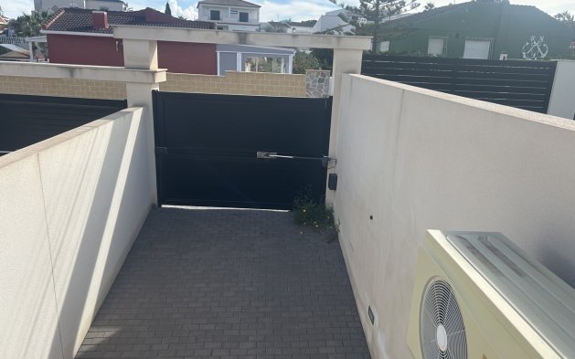 Resale - Villa - Torrevieja - Los Balcones - Los Altos 