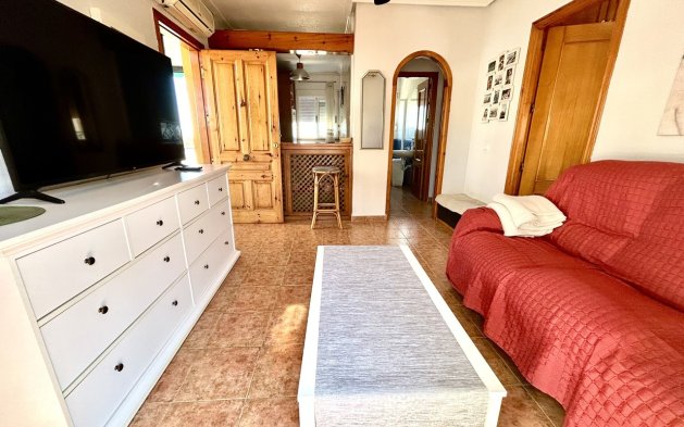 Resale - Apartment / flat - Torrevieja - Punta Prima