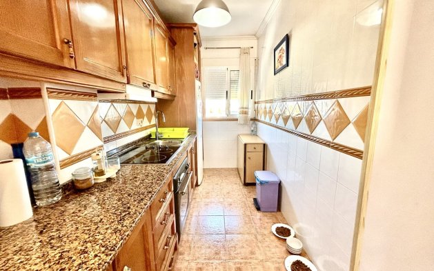 Resale - Apartment / flat - Torrevieja - Punta Prima