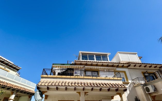 Resale - Apartment / flat - Torrevieja - Punta Prima
