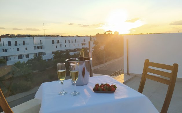 Nowy budynek - Villa - Orihuela