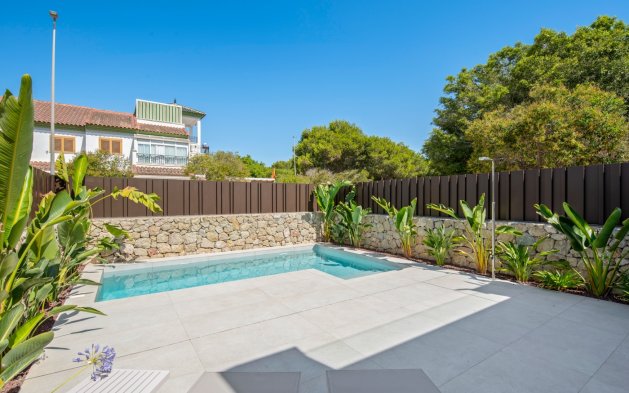 Obra nueva - Villa - Pilar de la Horadada