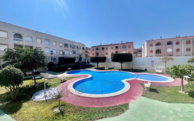 Resale - Apartment / flat - Torrevieja - El Acequión - Los Náufragos