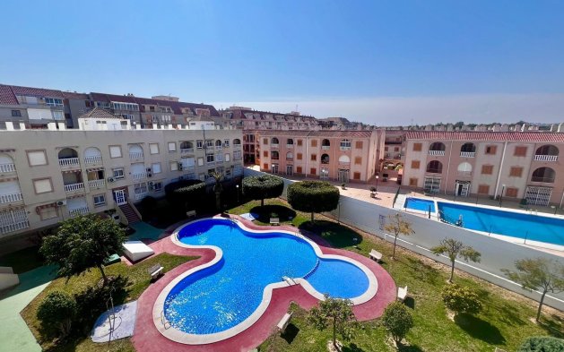 Resale - Apartment / flat - Torrevieja - El Acequión - Los Náufragos